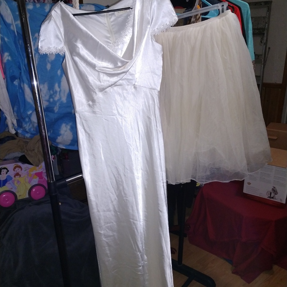 Eliza J New York Wedding dress and Skirt